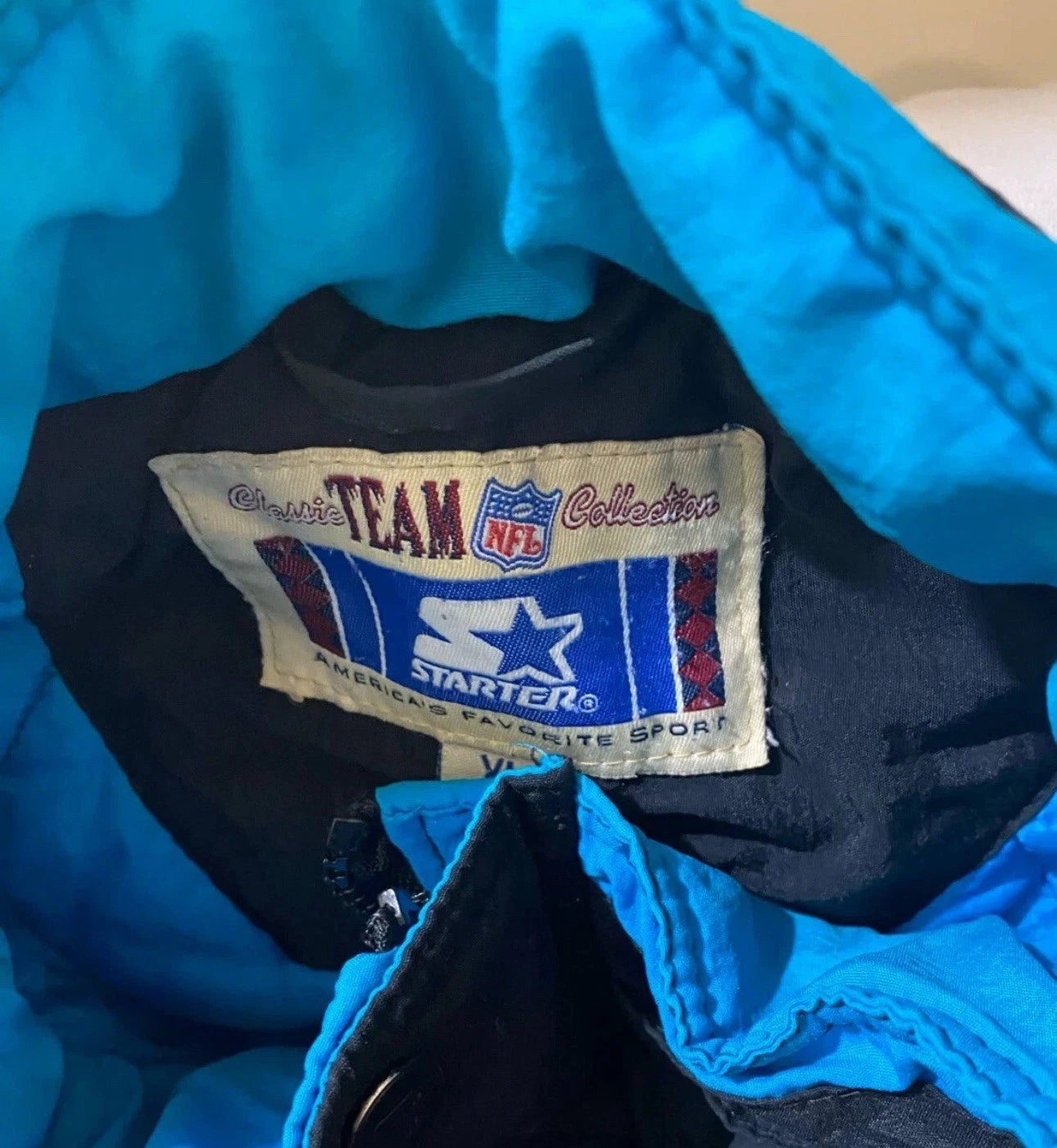 Vintage Starter NFL Carolina Panthers Puffer Jacket Size XL