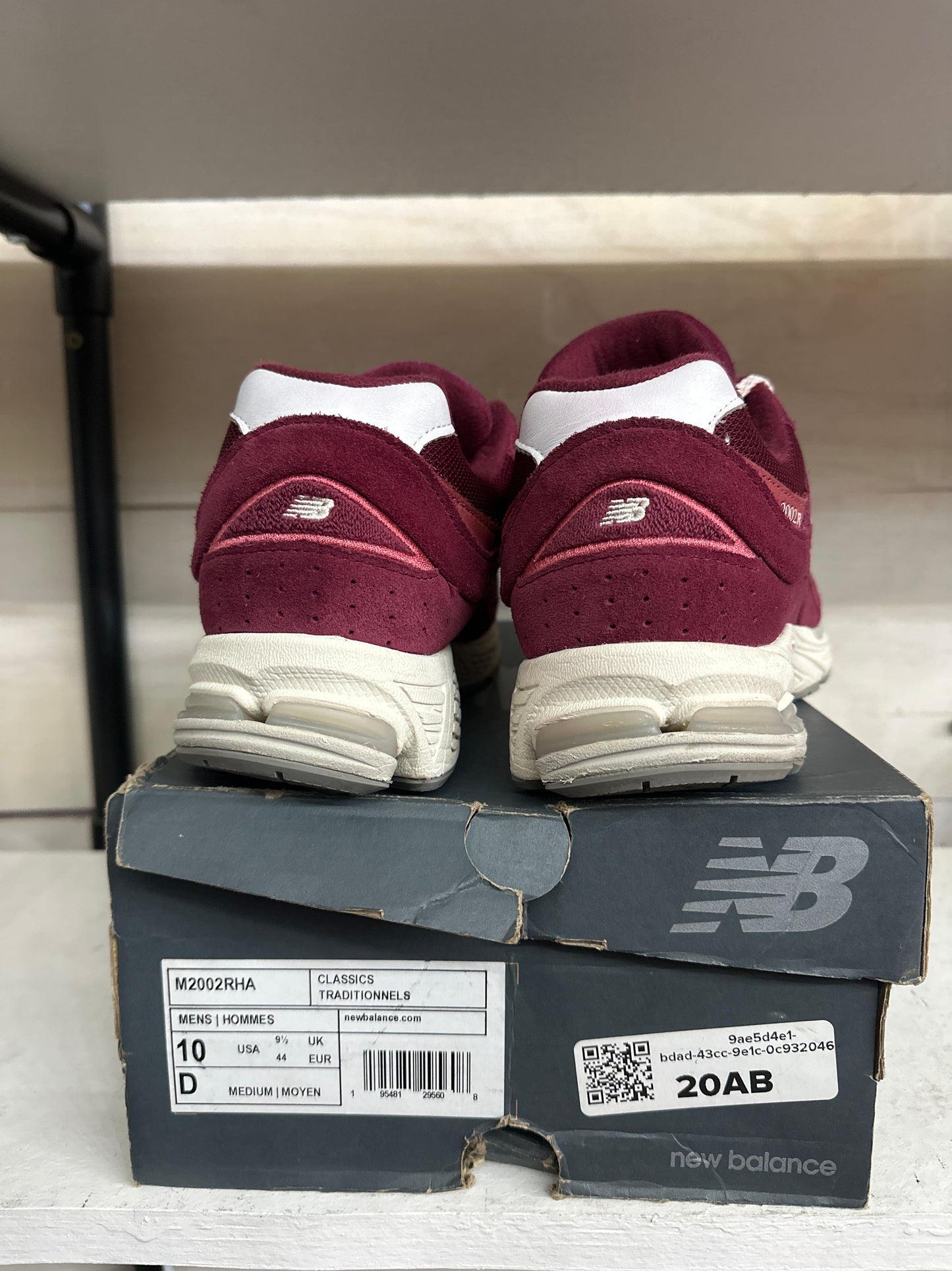 NB 2002r Bordeaux Size 10