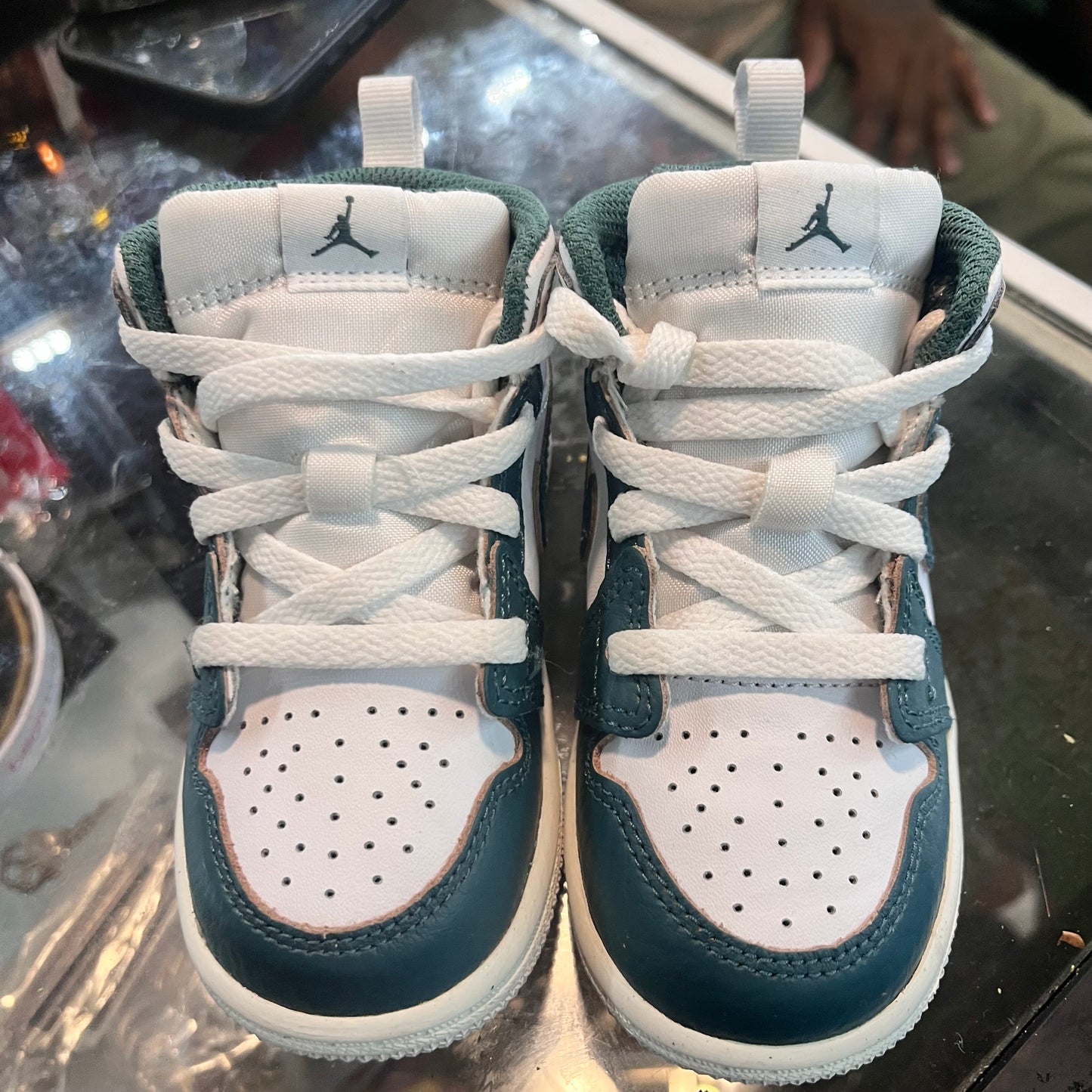 Jordan 1 Mid Green Grey Size 7c