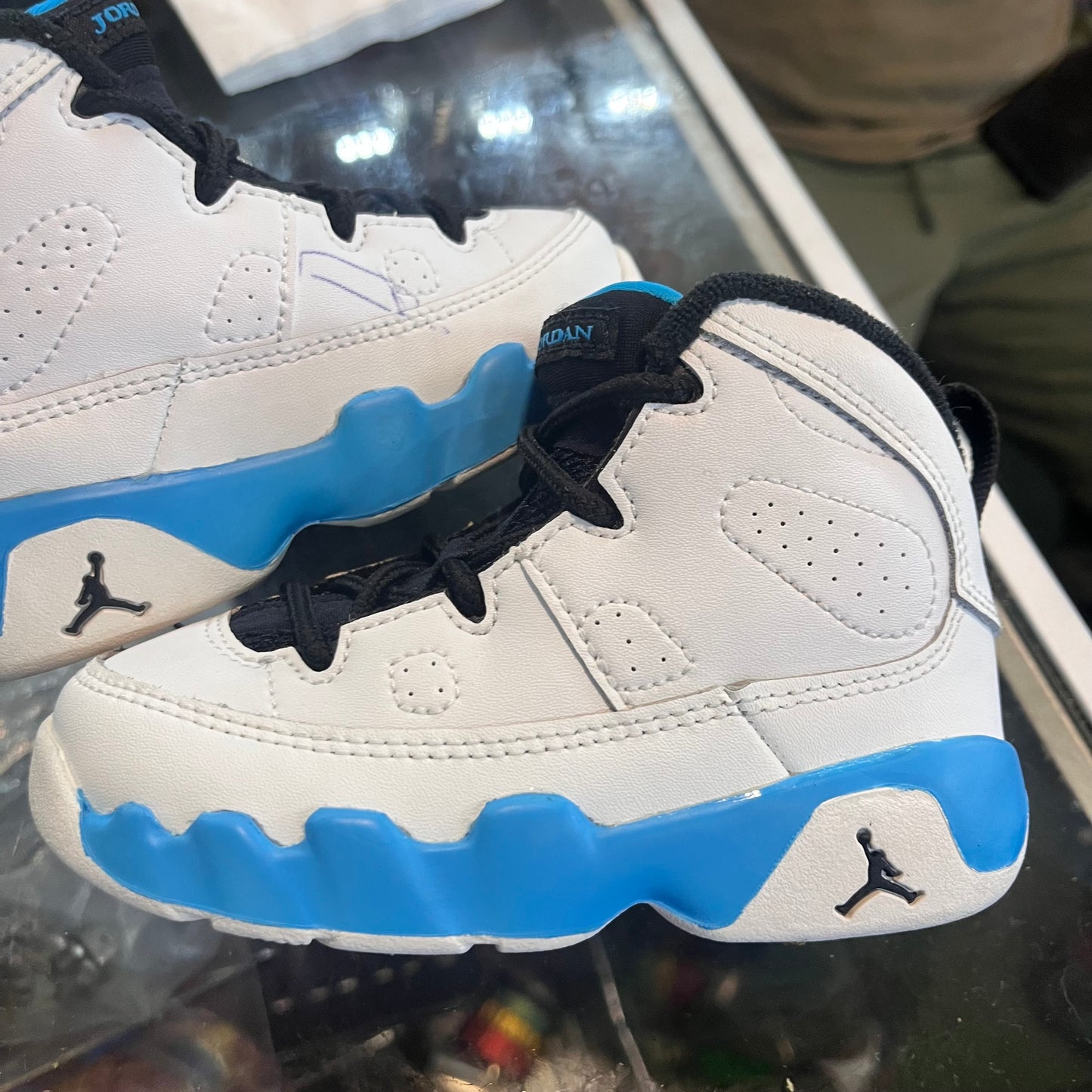Jordan 9 UNC Size 7c