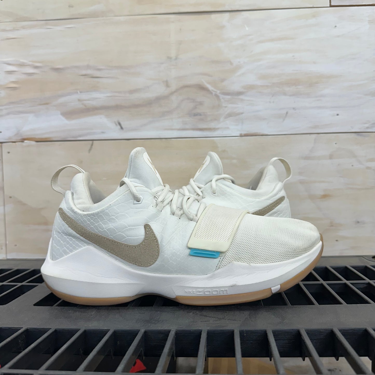 Nike PG 1 Tan Size 10.5