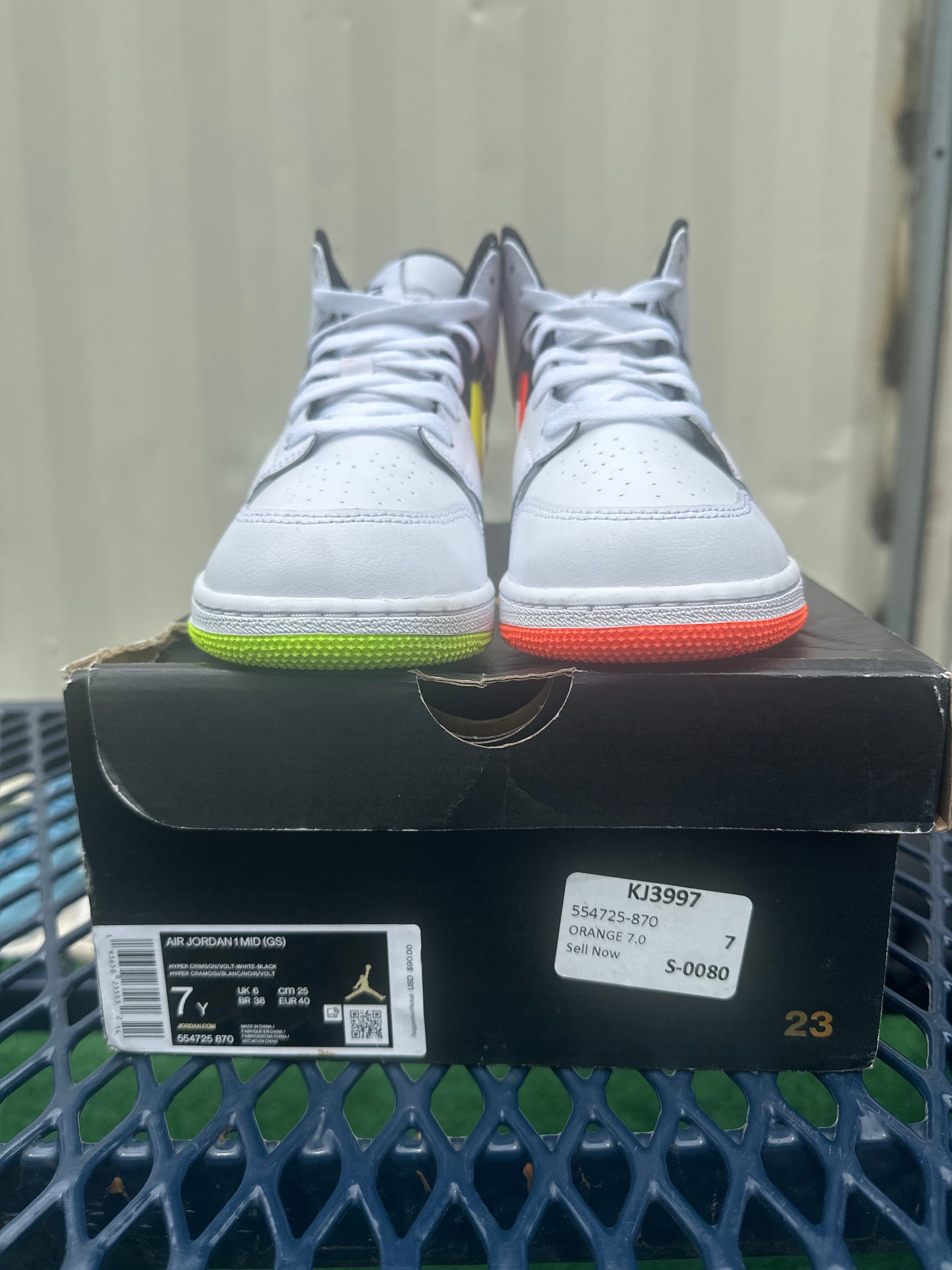 Jordan 1 Mid Compostion Notebook Size 7Y