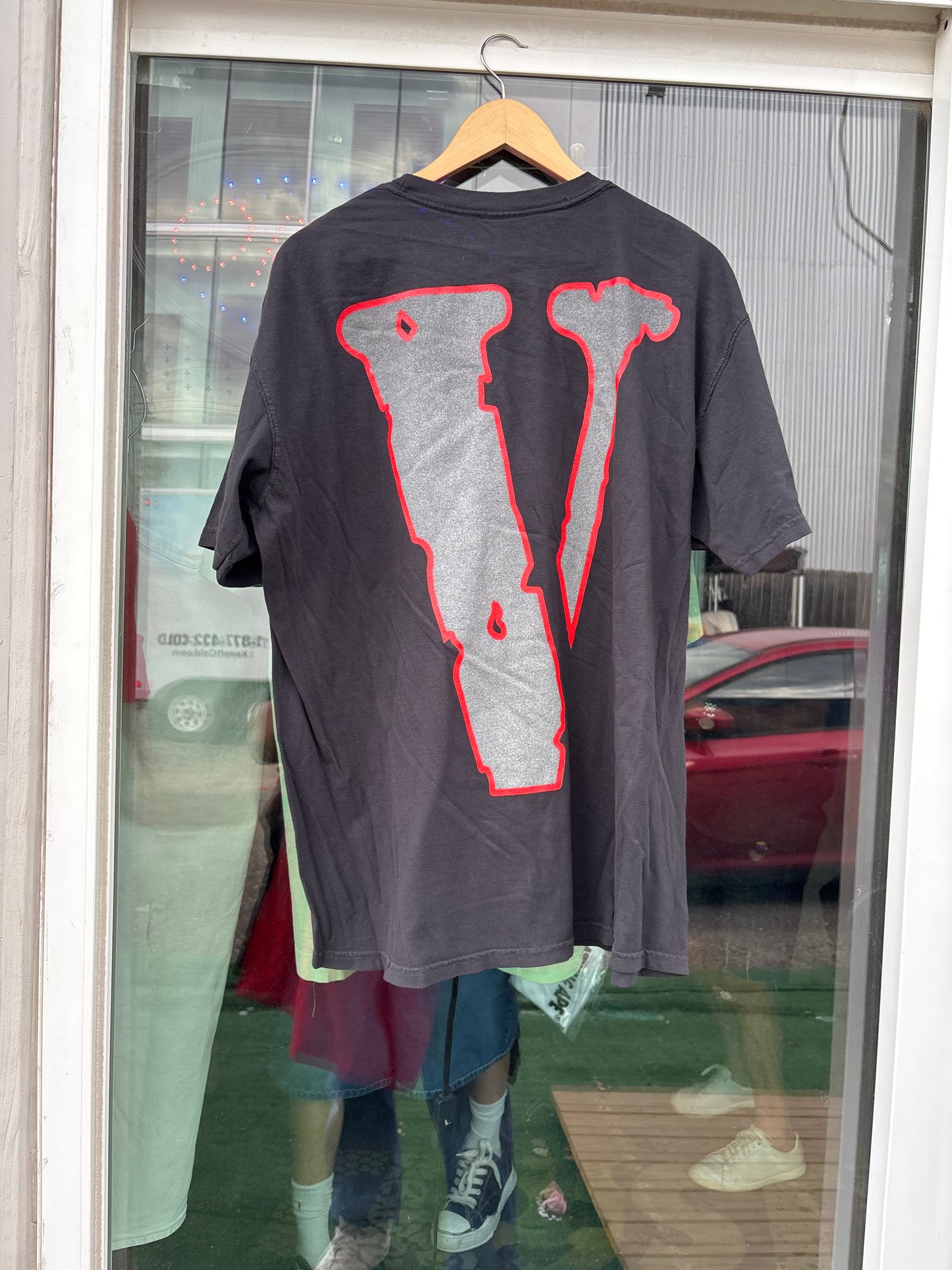 Vlone Tee XL