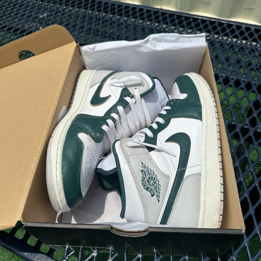 Jordan 1 Mid Green Size 10