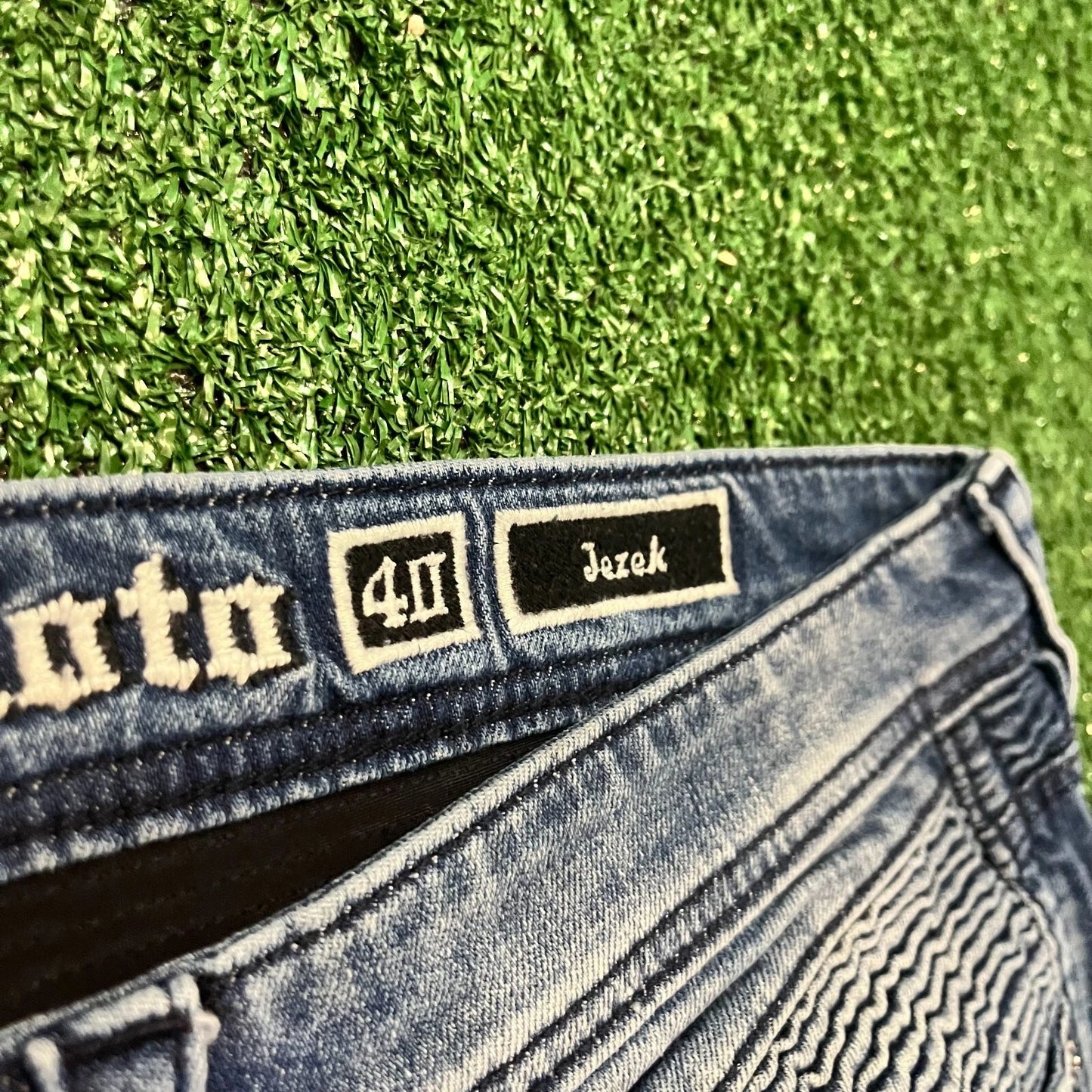 Rock Revival Mens Blue Distressed Moto Jezek Zipper Pocket Jeans Rare 40