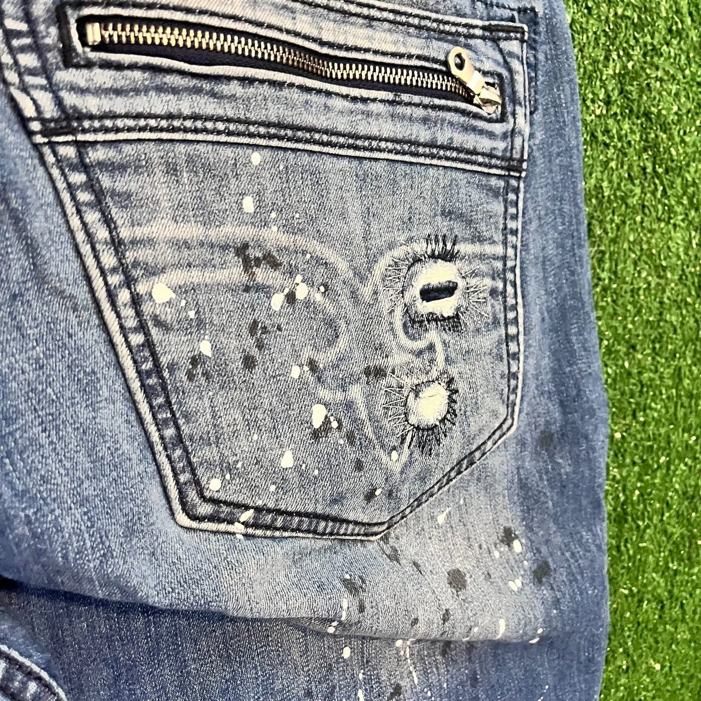 Rock Revival Mens Blue Distressed Moto Jezek Zipper Pocket Jeans Rare 40