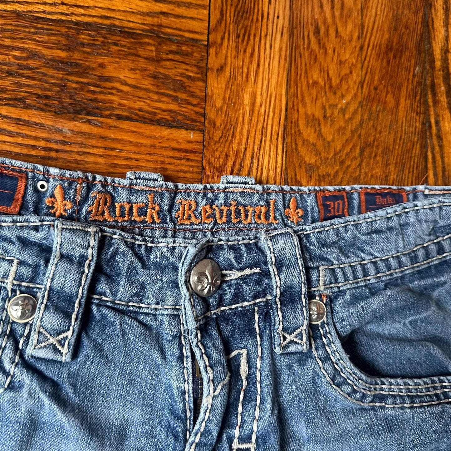 Rock Revival Mens Raw Hem Ripped Duck Relaxed Straight Bermuda Shorts Size 30