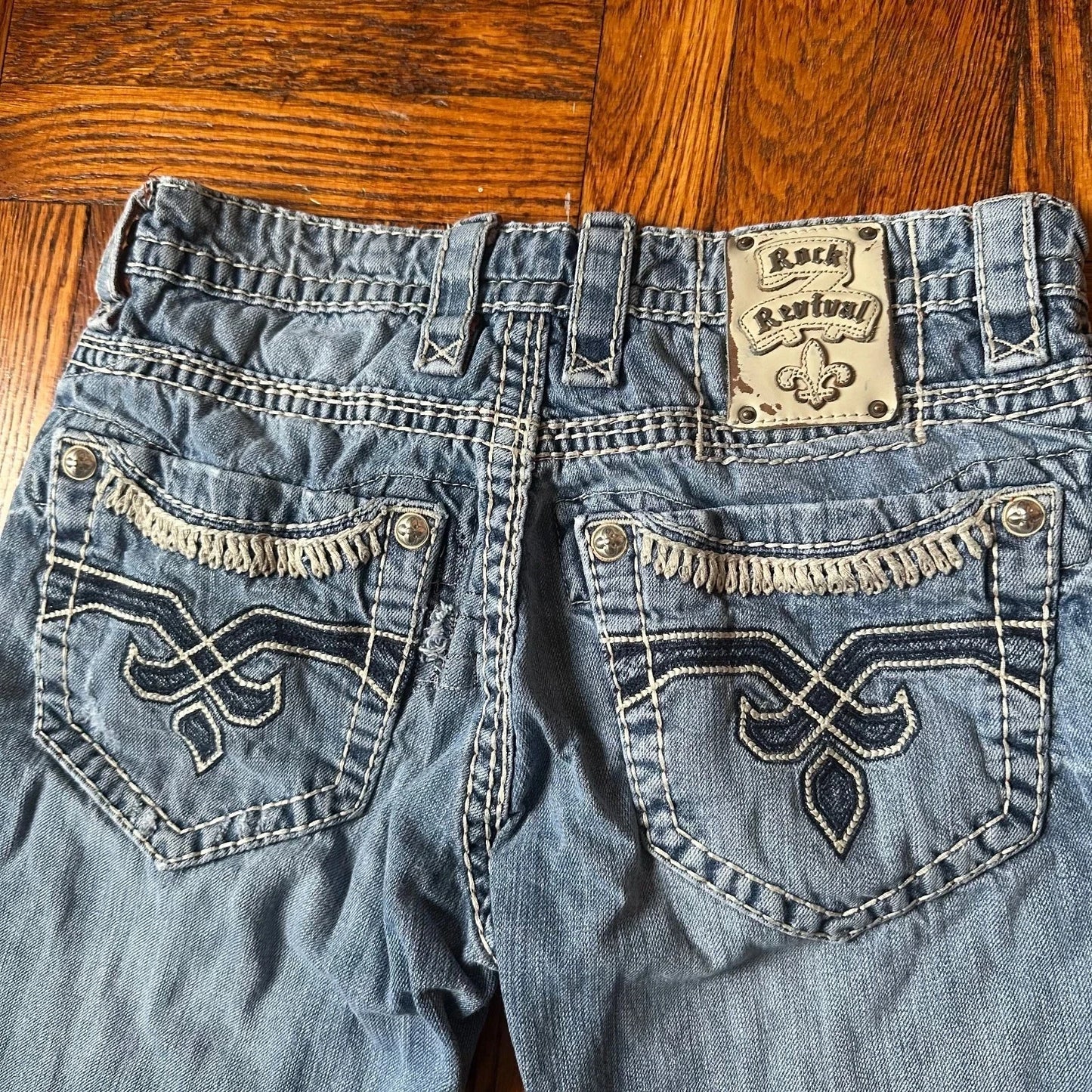 Rock Revival Mens Raw Hem Ripped Duck Relaxed Straight Bermuda Shorts Size 30