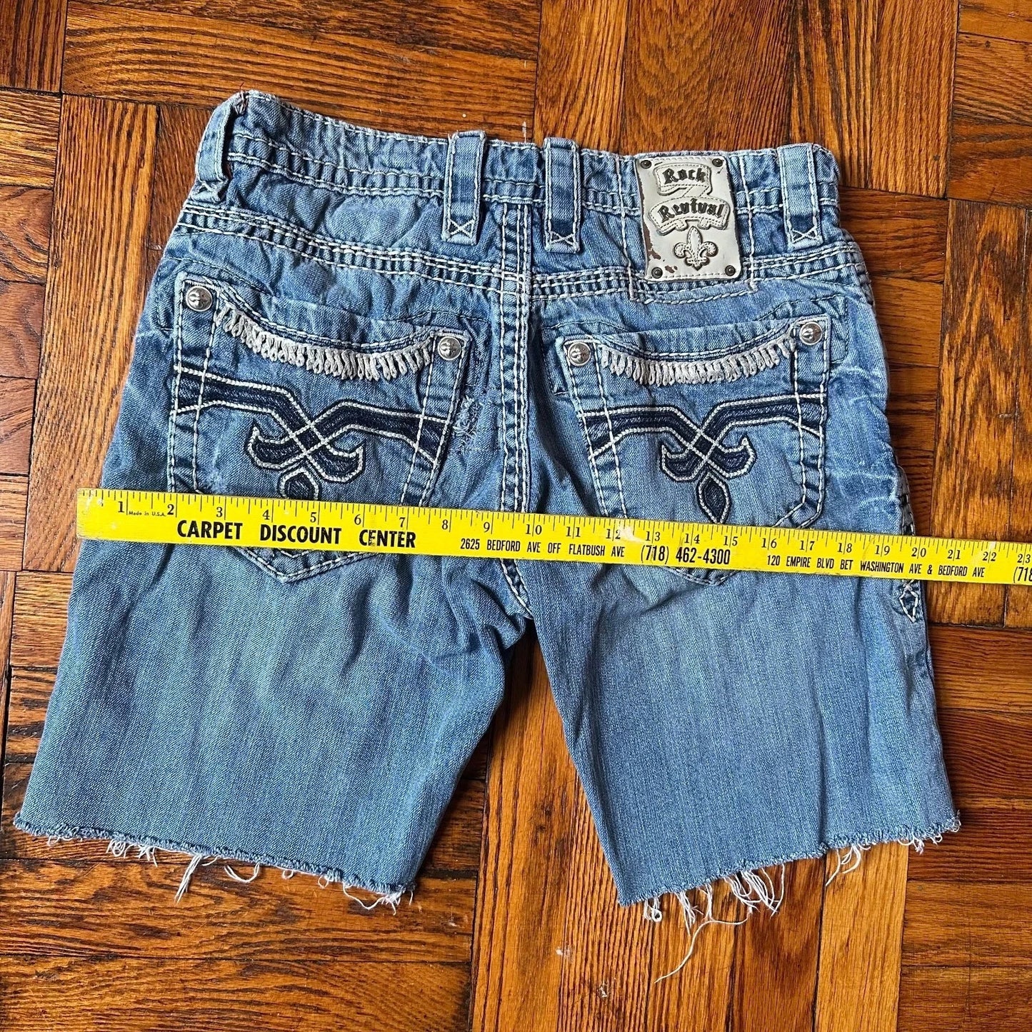 Rock Revival Mens Raw Hem Ripped Duck Relaxed Straight Bermuda Shorts Size 30