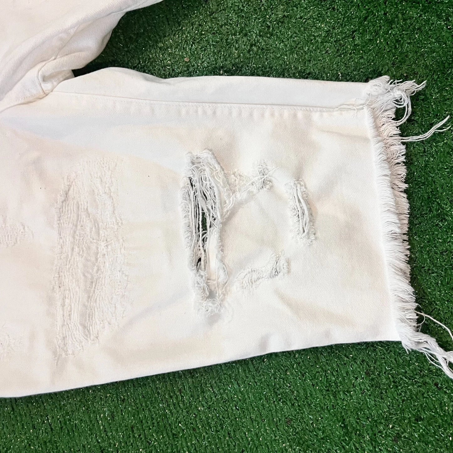 Prps Mens White Raw-Hem Distressed Denim Straight Bermuda Shorts Rare 34