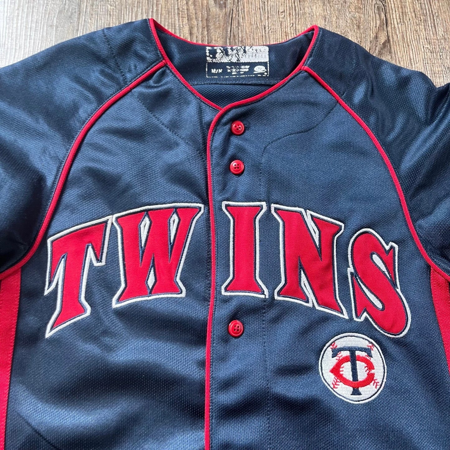 True Fan Mens Blue Red Minnesota Twins American Baseball MLB Button Down RARE