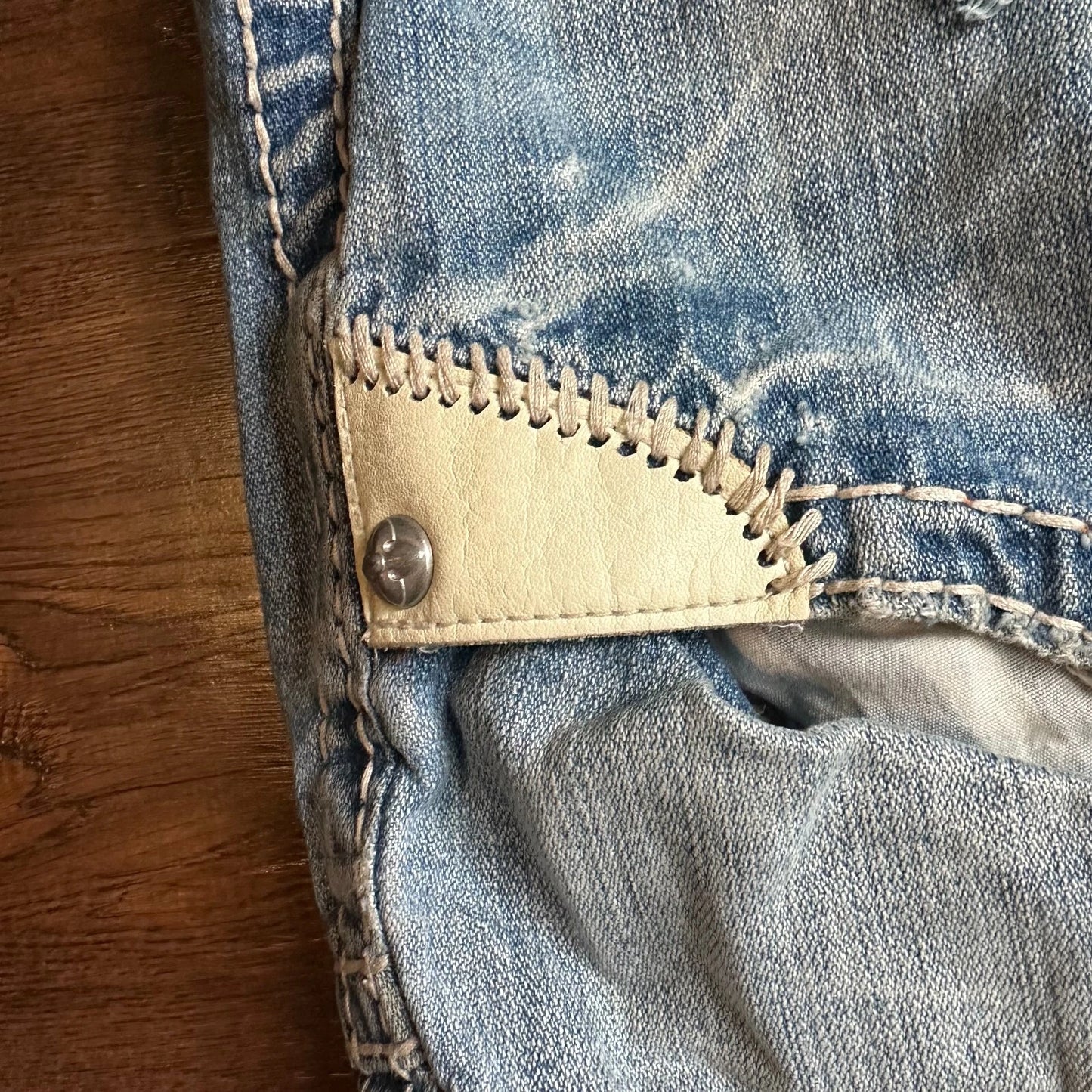 Rock Revival Mens Bold Stitch Blue Denim Distressed Liam Straight Jeans Size 33