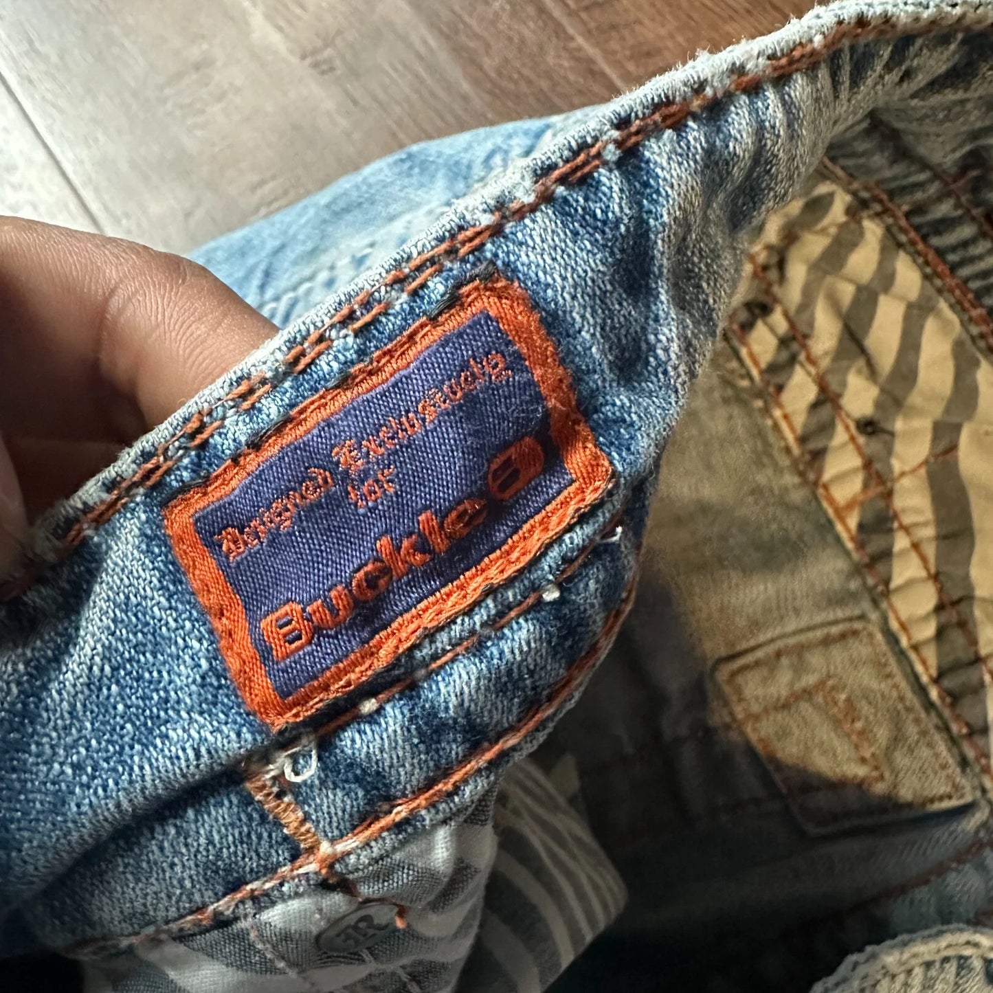 Rock Revival Mens Bold Stitch Blue Denim Distressed Liam Straight Jeans Size 33
