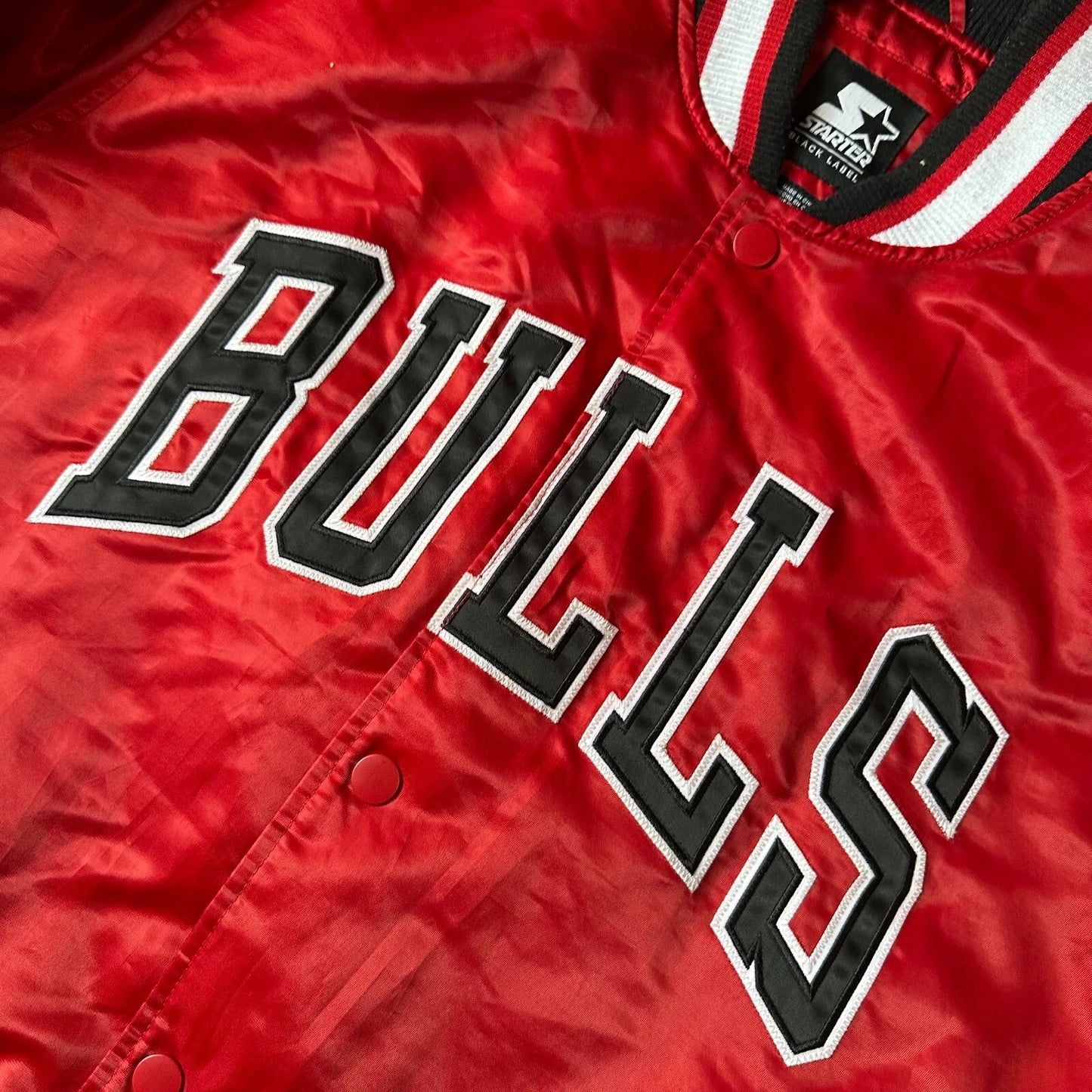 Starter Black Label Mens Red Chicago Bulls NBA Varsity Satin Jacket Size 2XL