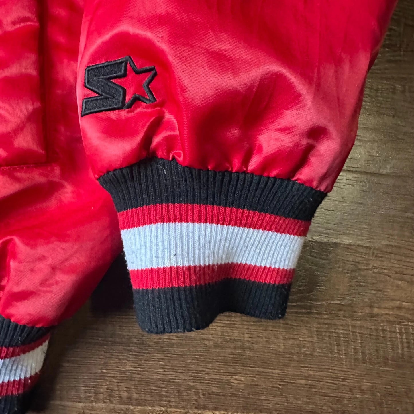 Starter Black Label Mens Red Chicago Bulls NBA Varsity Satin Jacket Size 2XL