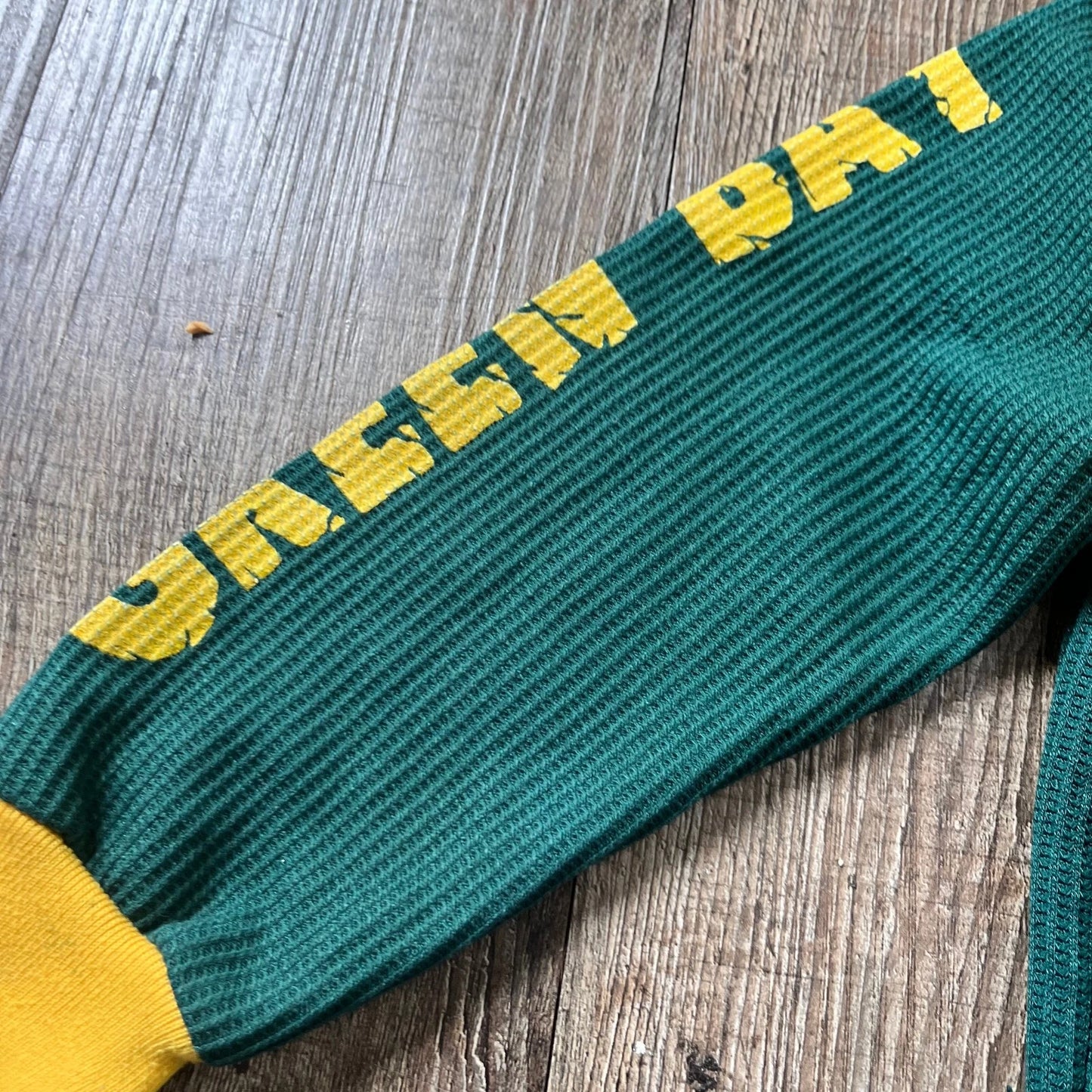 Vintage Green Bay Packers Graphic Waffle Knit Long Sleeve Sweatshirt Youth S