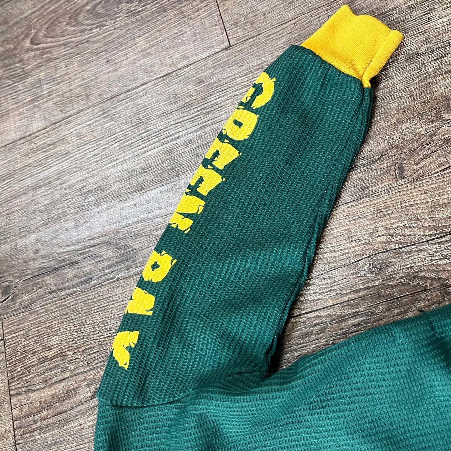 Vintage Green Bay Packers Graphic Waffle Knit Long Sleeve Sweatshirt Youth S