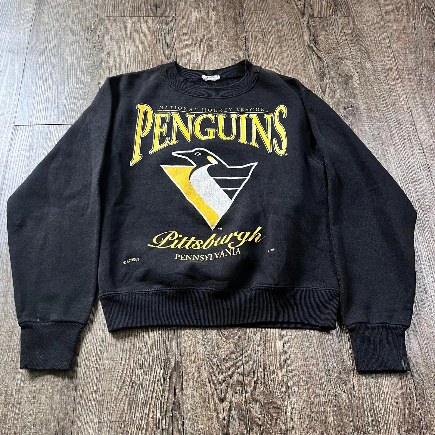 Vintage Lee Sport Mens Black Pittsburgh Penguins NHL Crewneck Sweatshirt Rare M