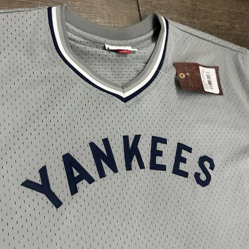 MITCHELL & NESS MLB NEW YORK YANKEES GRAY MESH JERSEY SIZE 2XL RARE SIZE