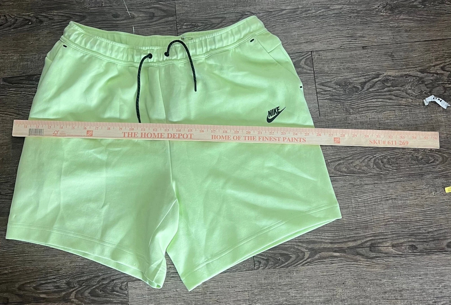 Nike Sportswear Tech CU4503-383 Mens Lime Green Fleece Athletic Shorts Size 2XL