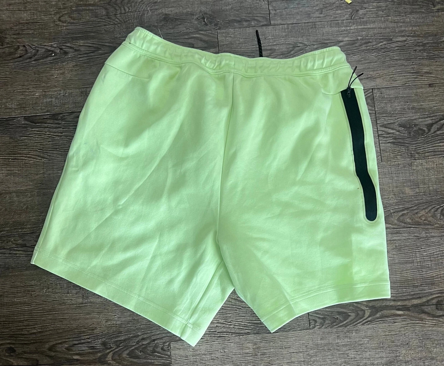 Nike Sportswear Tech CU4503-383 Mens Lime Green Fleece Athletic Shorts Size 2XL