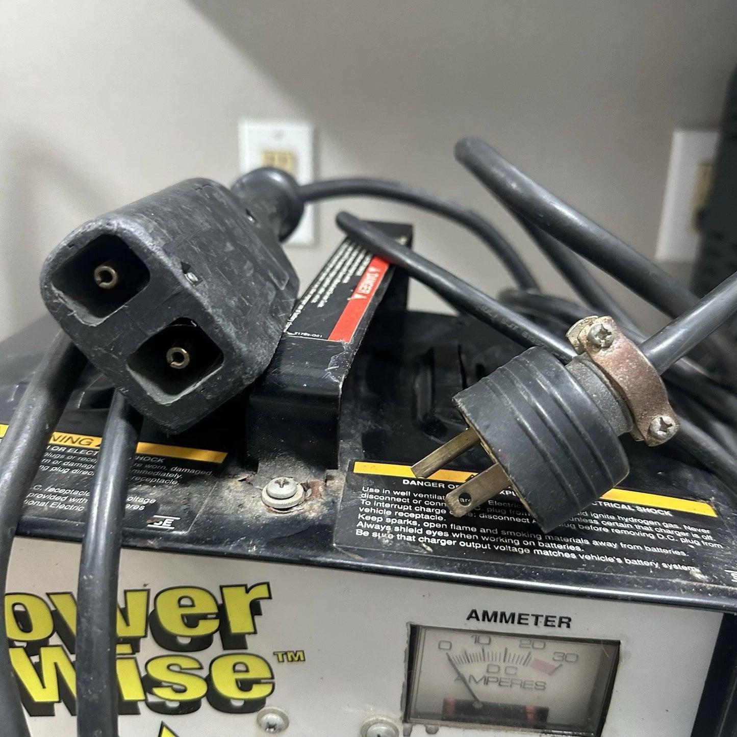 Power Wise 36 Volt EZ-GO Textron Golf Cart Battery Charger Industrial 28115 G04