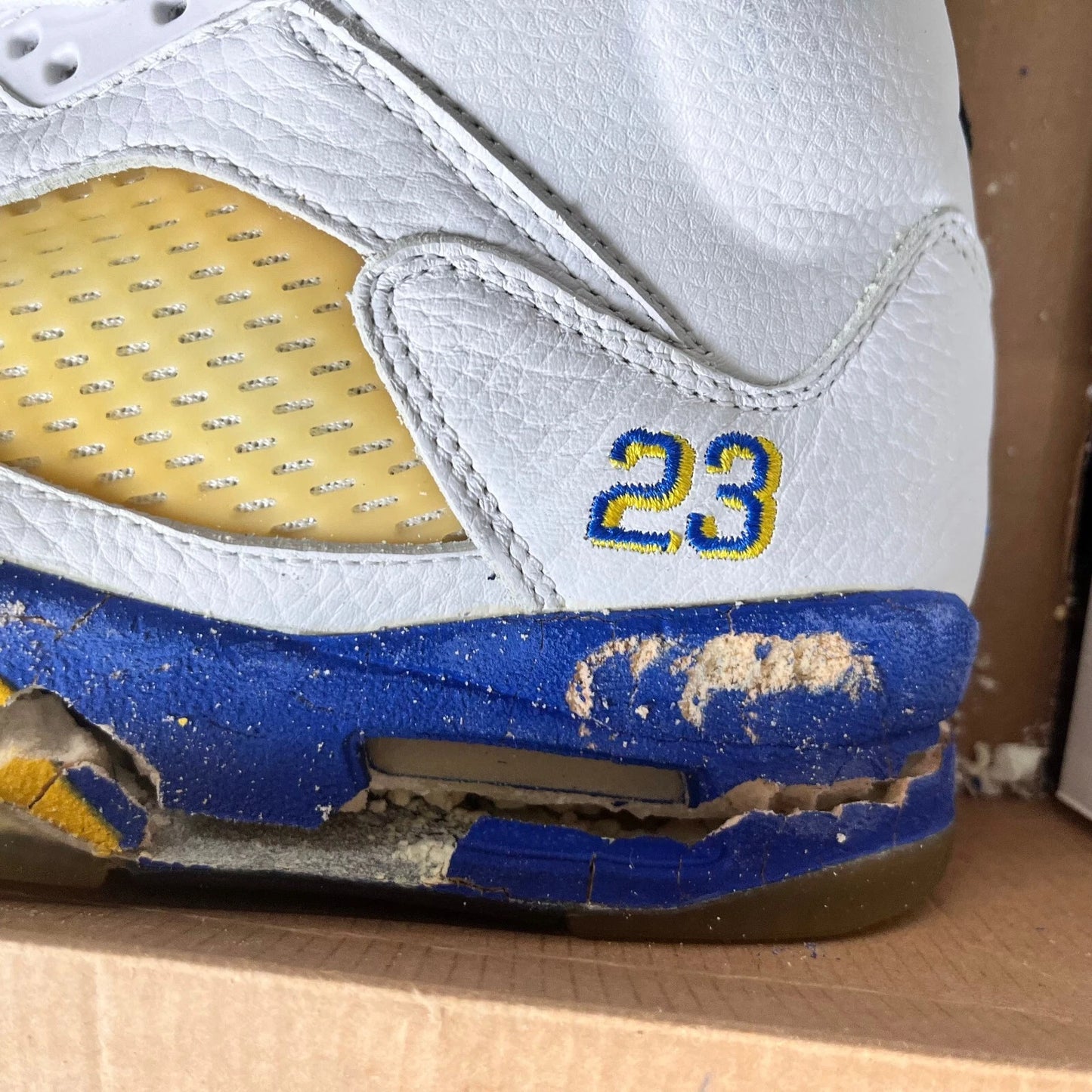 Nike Air Jordan 5 Laney 9 Rare 2000 Release OG ALL COLLECTORS ITEM VINTAGE