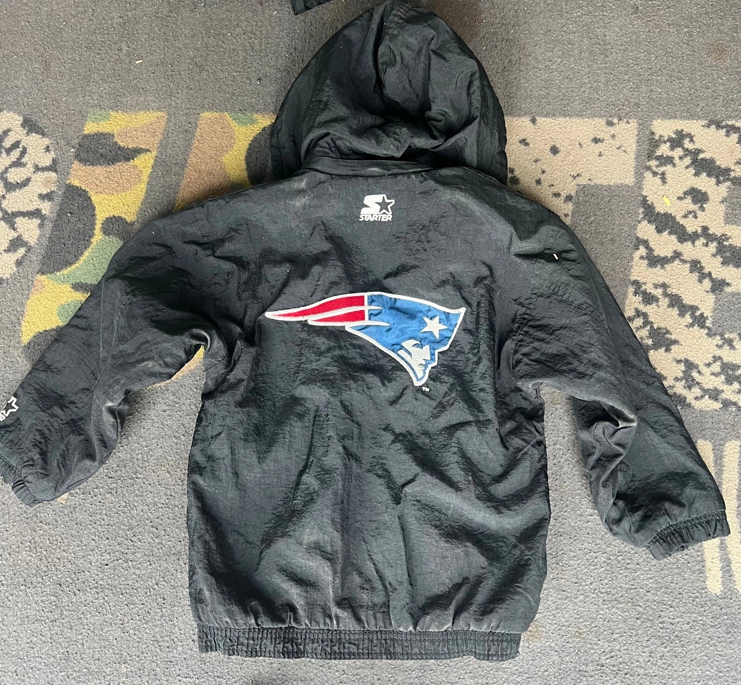 Vintage 90s Starter Youth NFL Football New England Patriots Black Jacket Size S