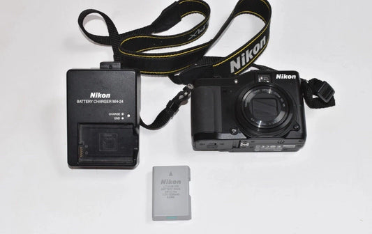 Nikon COOLPIX P7000 Digital Camera with Charger 64GB Memory Black BAG INCLUDED