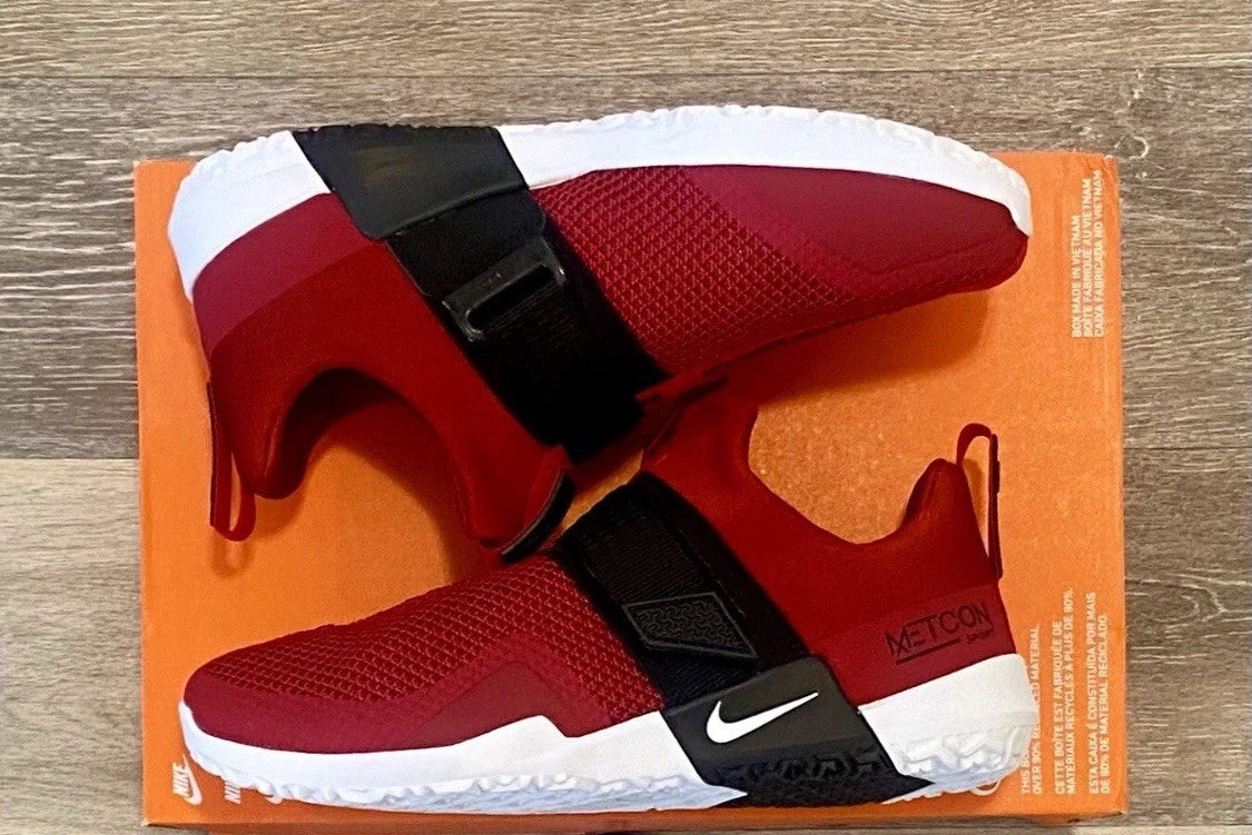 Nike Metcon Sport Gym Red Black White AQ7489–600 Men 11.5 Women 13 RARE NEW