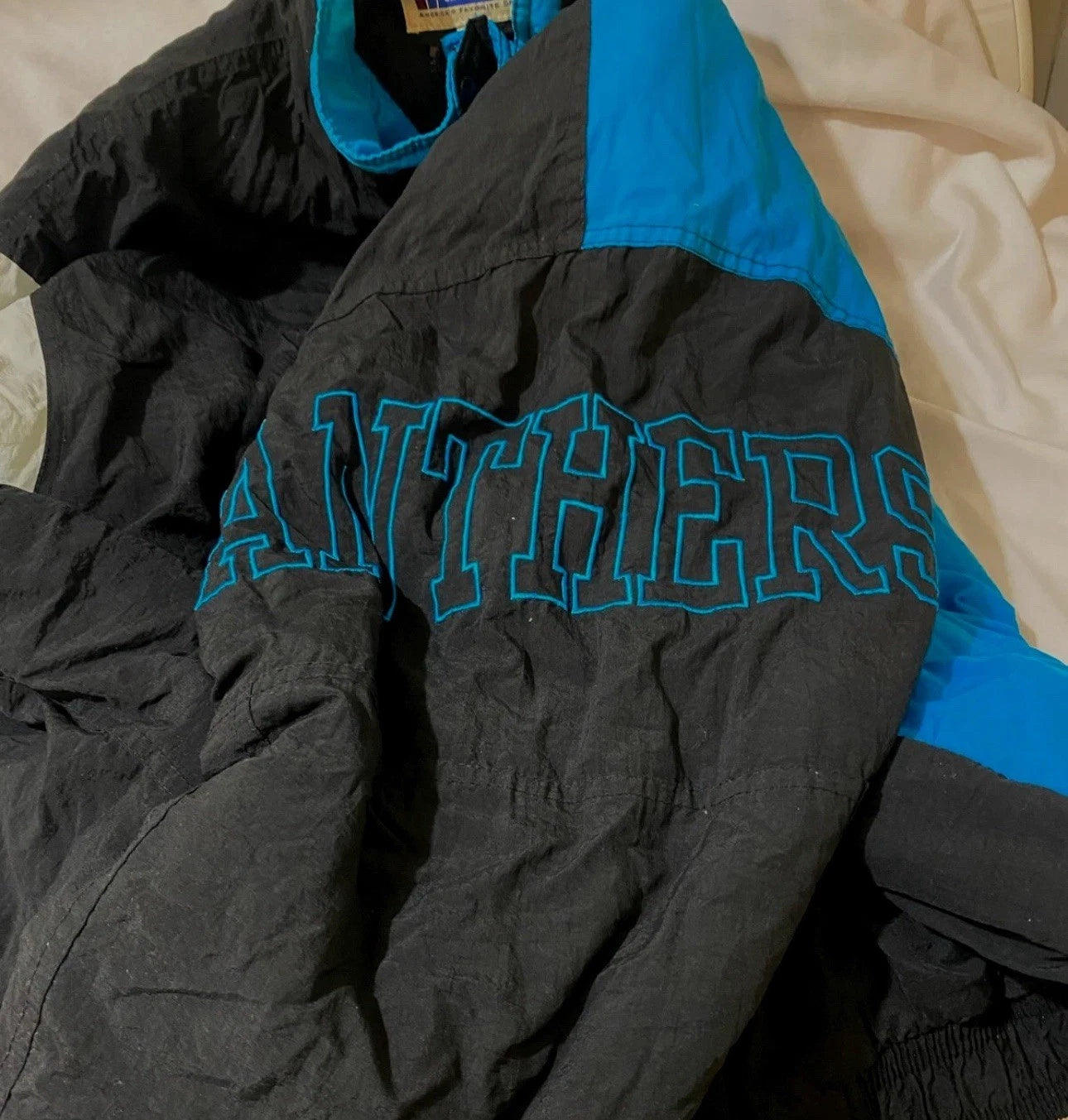 Vintage Starter NFL Carolina Panthers Puffer Jacket Size XL