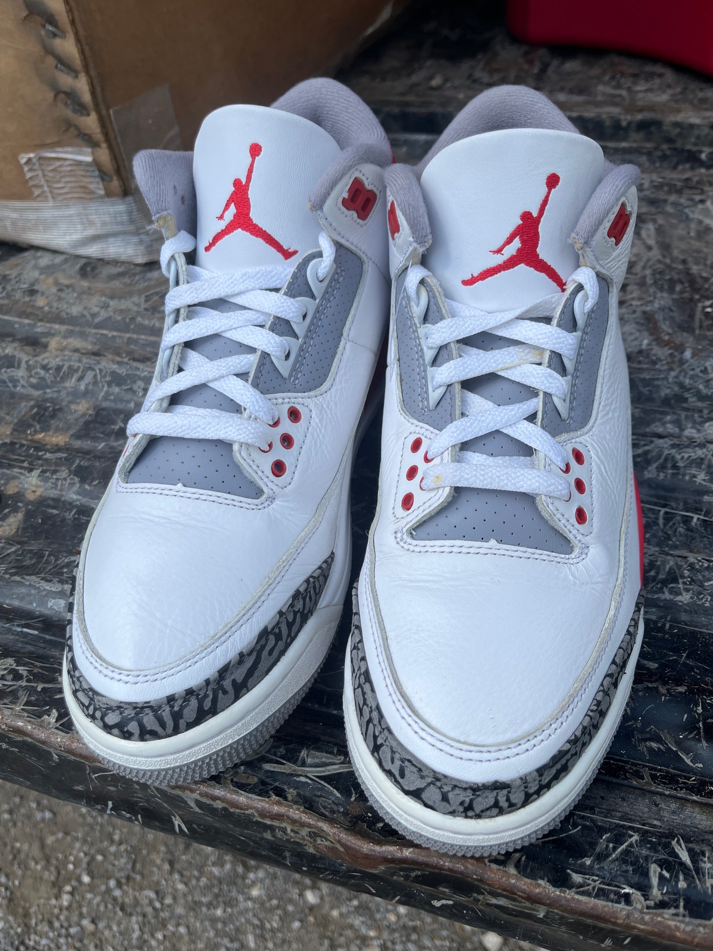 Jordan 3 Fire Red Size 8