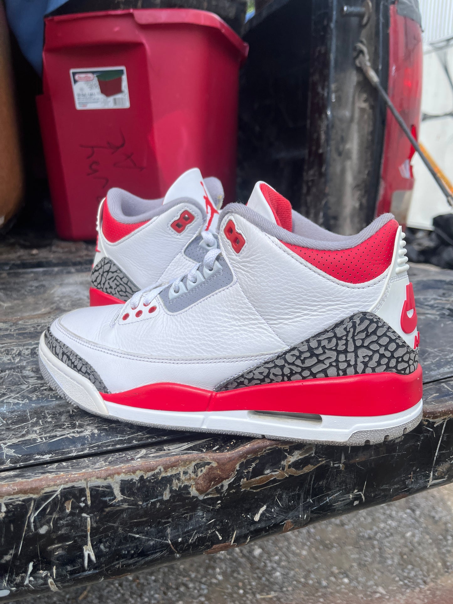 Jordan 3 Fire Red Size 8