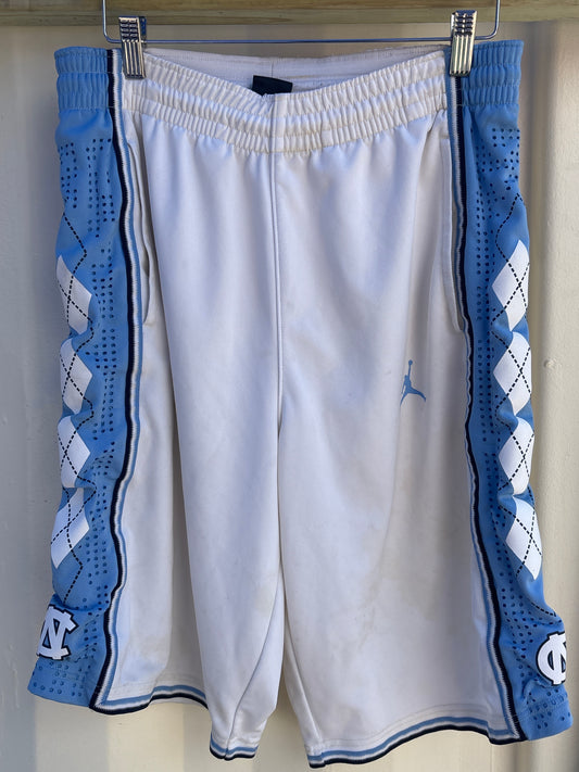 UNC Jordan Shorts Small
