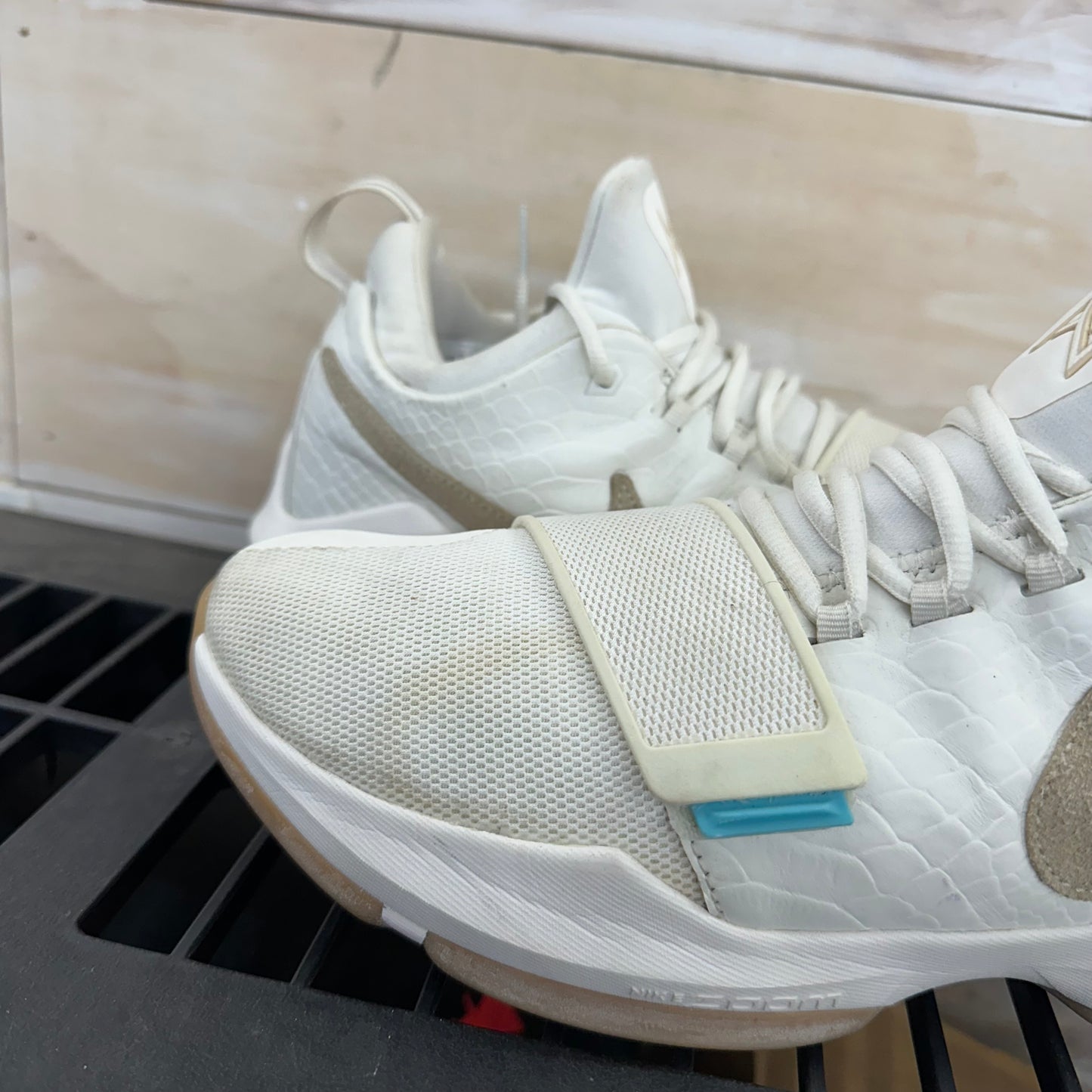 Nike PG 1 Tan Size 10.5