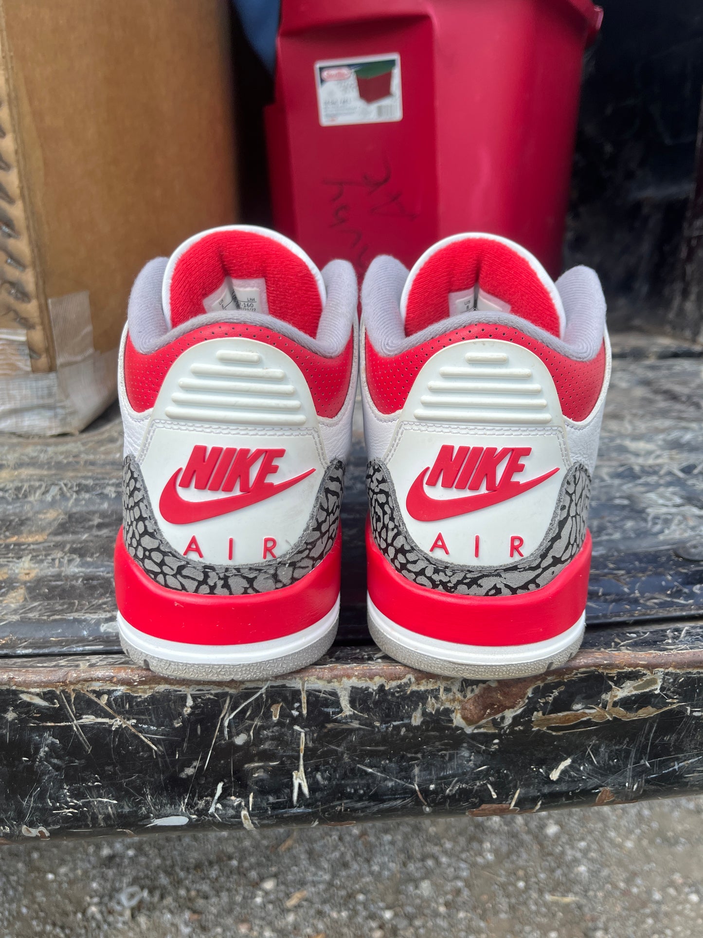 Jordan 3 Fire Red Size 8
