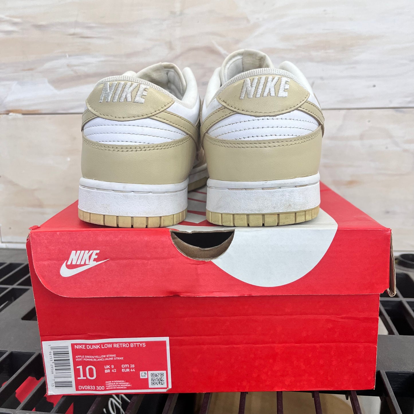 Nike Dunk Low Tan Size 10