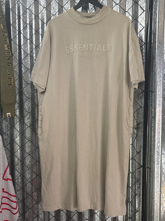 Essentials Women’s Dress L