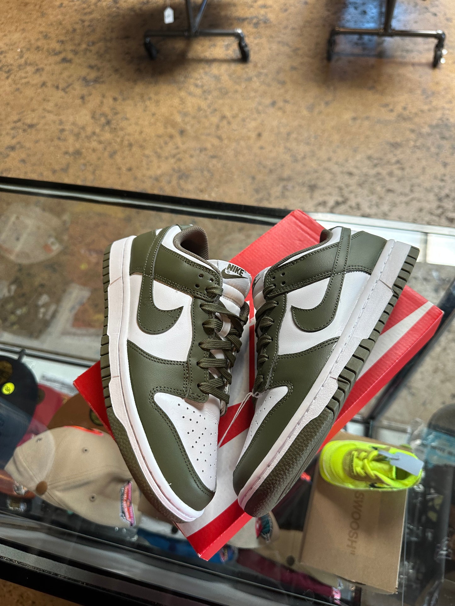 Olive Dunks Sz 7 ( DAL) ( TRUSTEDCLUB)