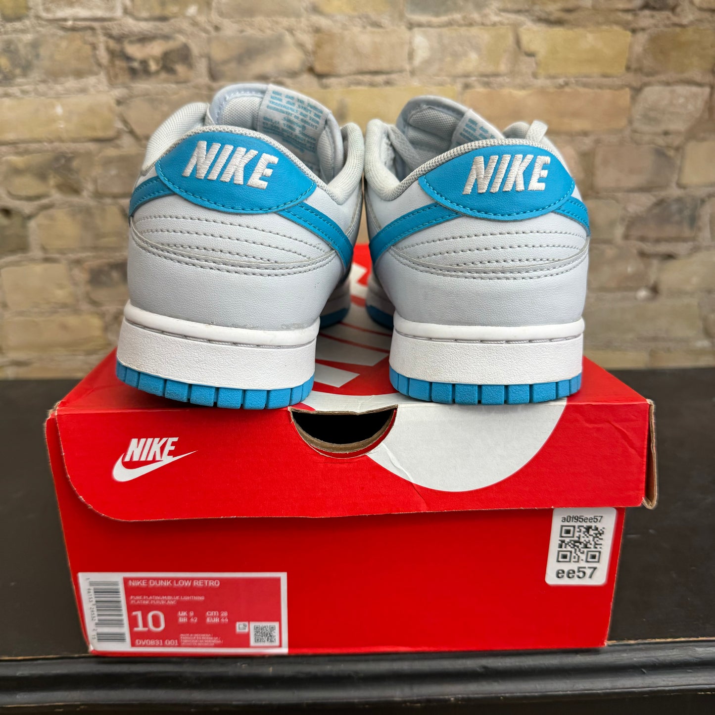 Dunk Low Platinum Blue Lighting Size 10 (MKE) Trusted Club