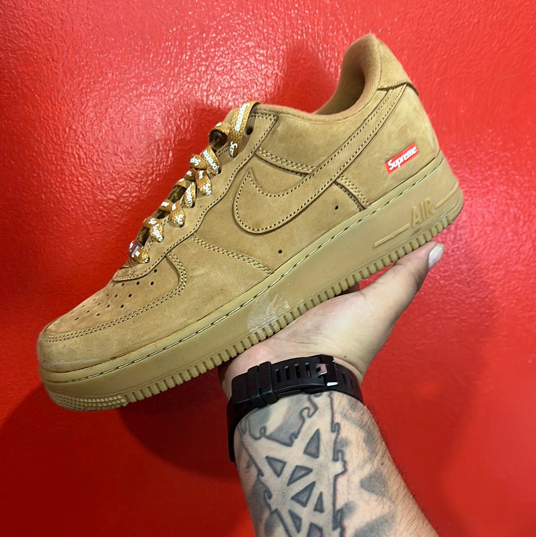 Nike AF1 Wheat X Supreme Size 9.5 (HOU)(trstdclub)