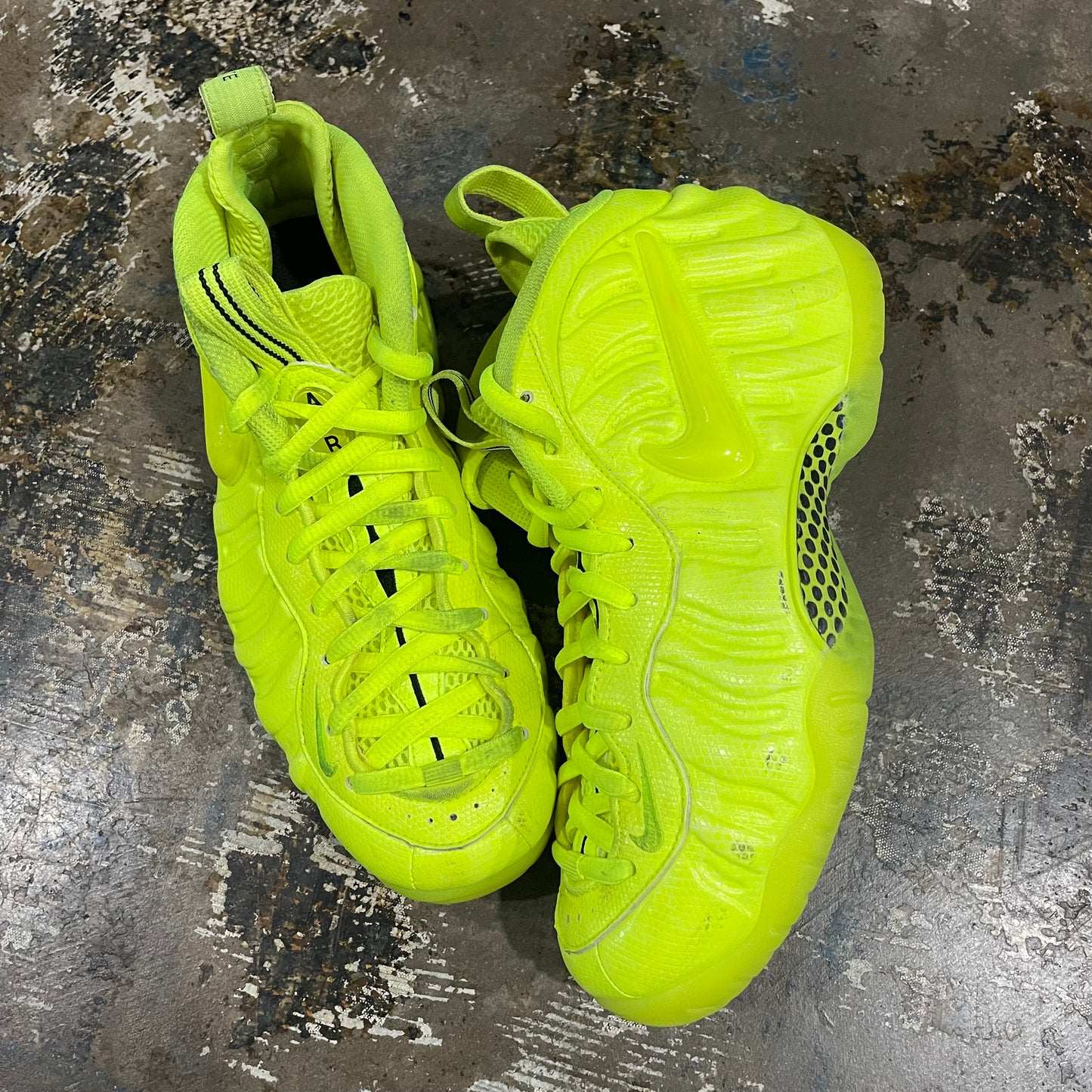 Nike FoamPosite Highlighter Size 7.5Y (HOU) (Trusted Club)