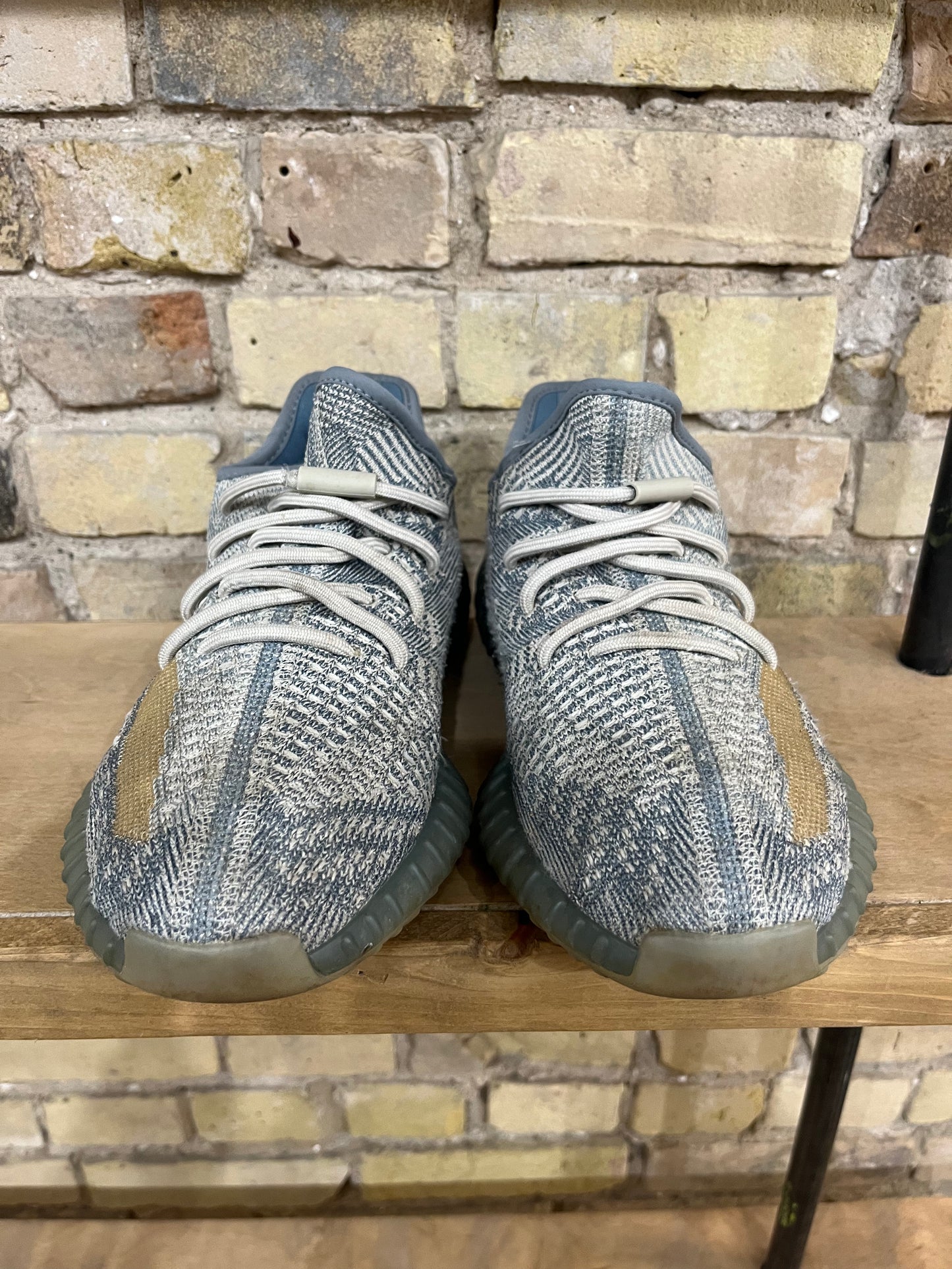 Yeezy 350 Ash Blue Size 8.5 (MKE) (Trusted Club)