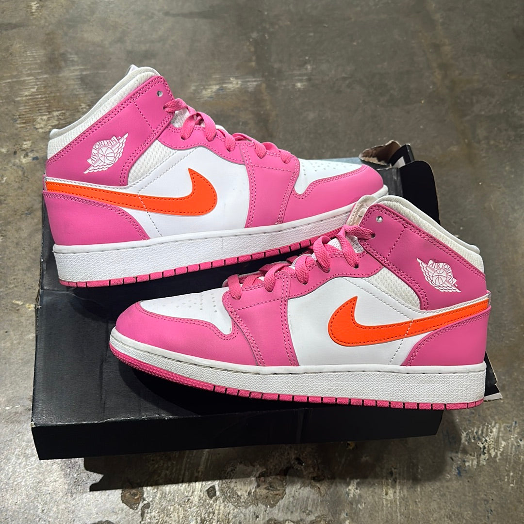 Jordan 1 Mid Pink Size 7y (HOU)(trstdclub)