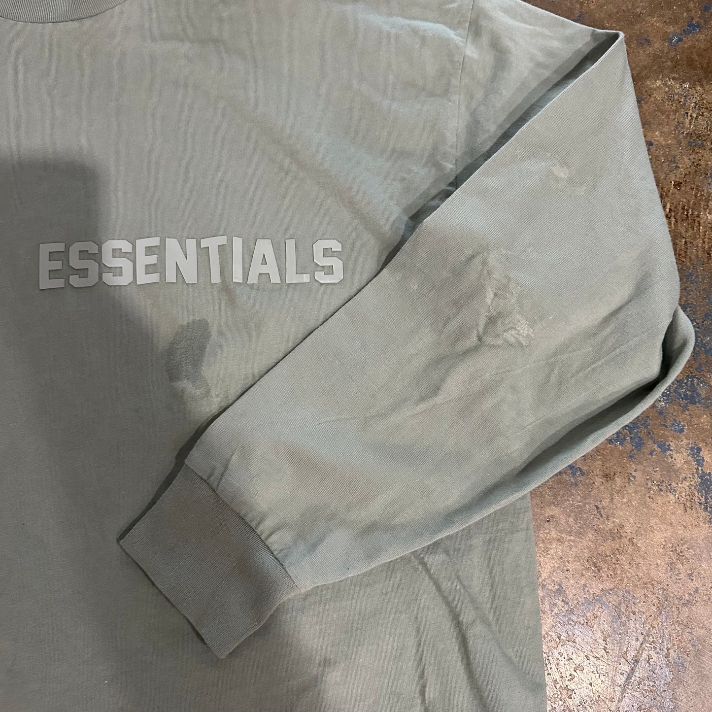 Essentials LS Tee Size M (trstdclub)(Hou)
