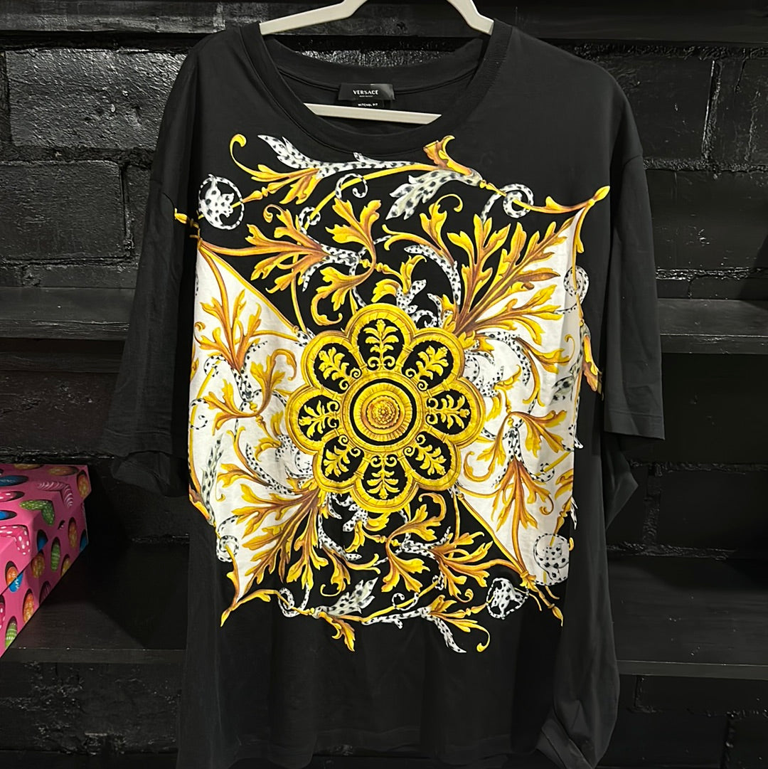 Versace Tee Size 6XL (HOU) (Trusted Club)