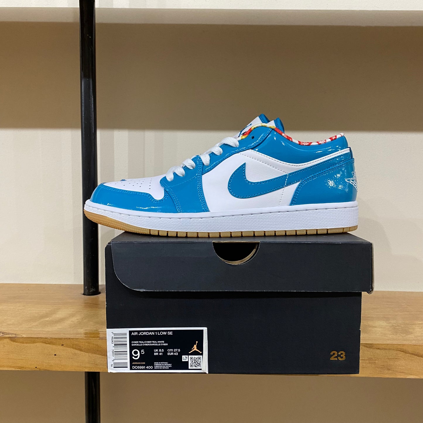 Jordan 1 Low Barcelona Cyber Teal Size 9.5 BRAND NEW (MKE) Trusted Club