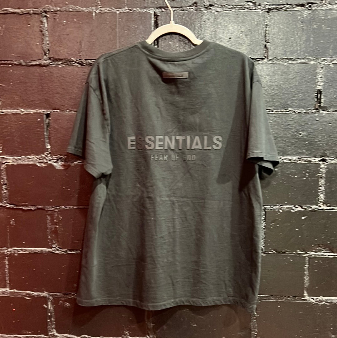 Essentials shirt black size small (trstdclub)(hou)