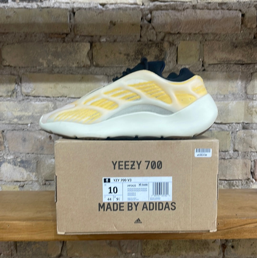 Yeezy 700 Monday Size 10 PO WB Trusted Club MKE
