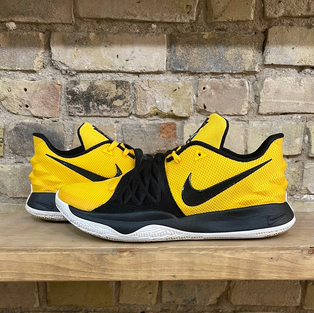 Kyrie 1 Low Amarillo size 10 TRUSTEDCLUB (MKE)